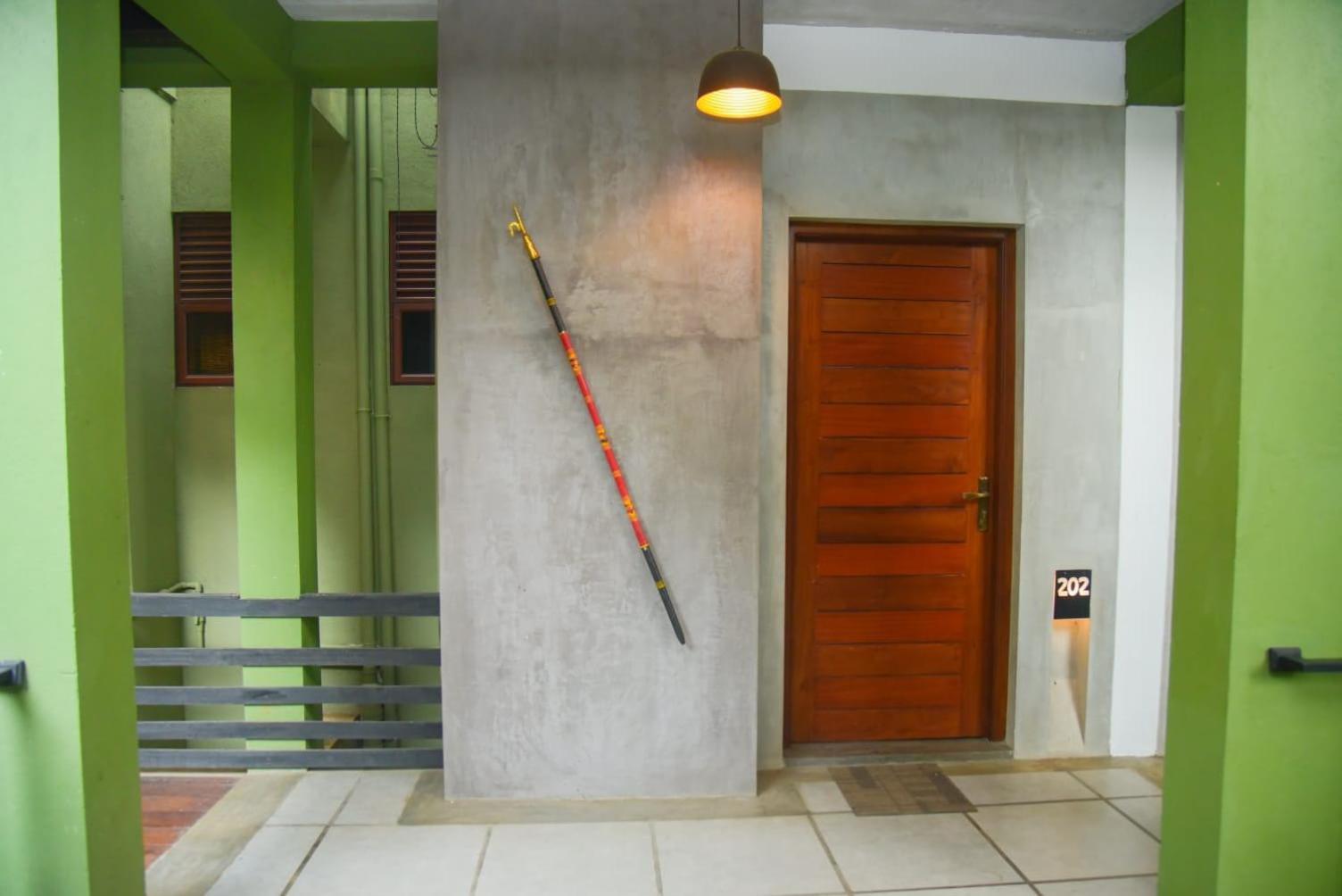 אודוואלאווה Royal Tusker Hotel מראה חיצוני תמונה
