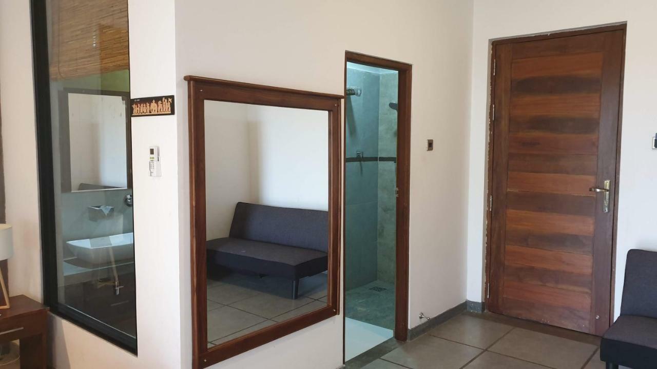 אודוואלאווה Royal Tusker Hotel מראה חיצוני תמונה